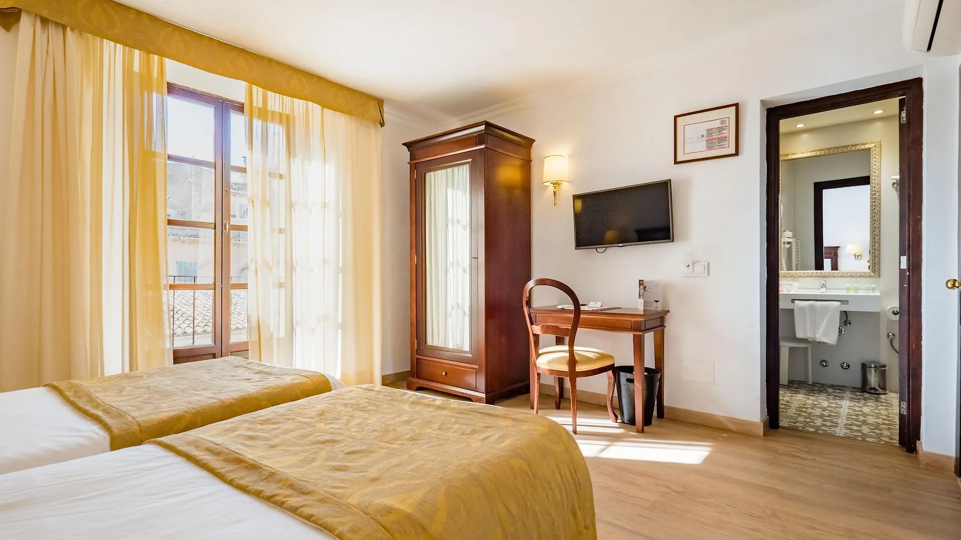 Hotel Born Palma de Mallorca 4*,